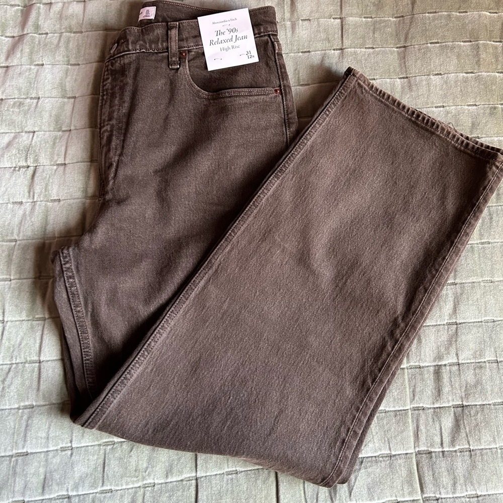 NWT Abercrombie & Fitch High Rise The 90s Relaxed Jeans